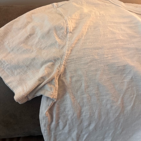 American Eagle soft White T-Shirt - Picture 6 of 6